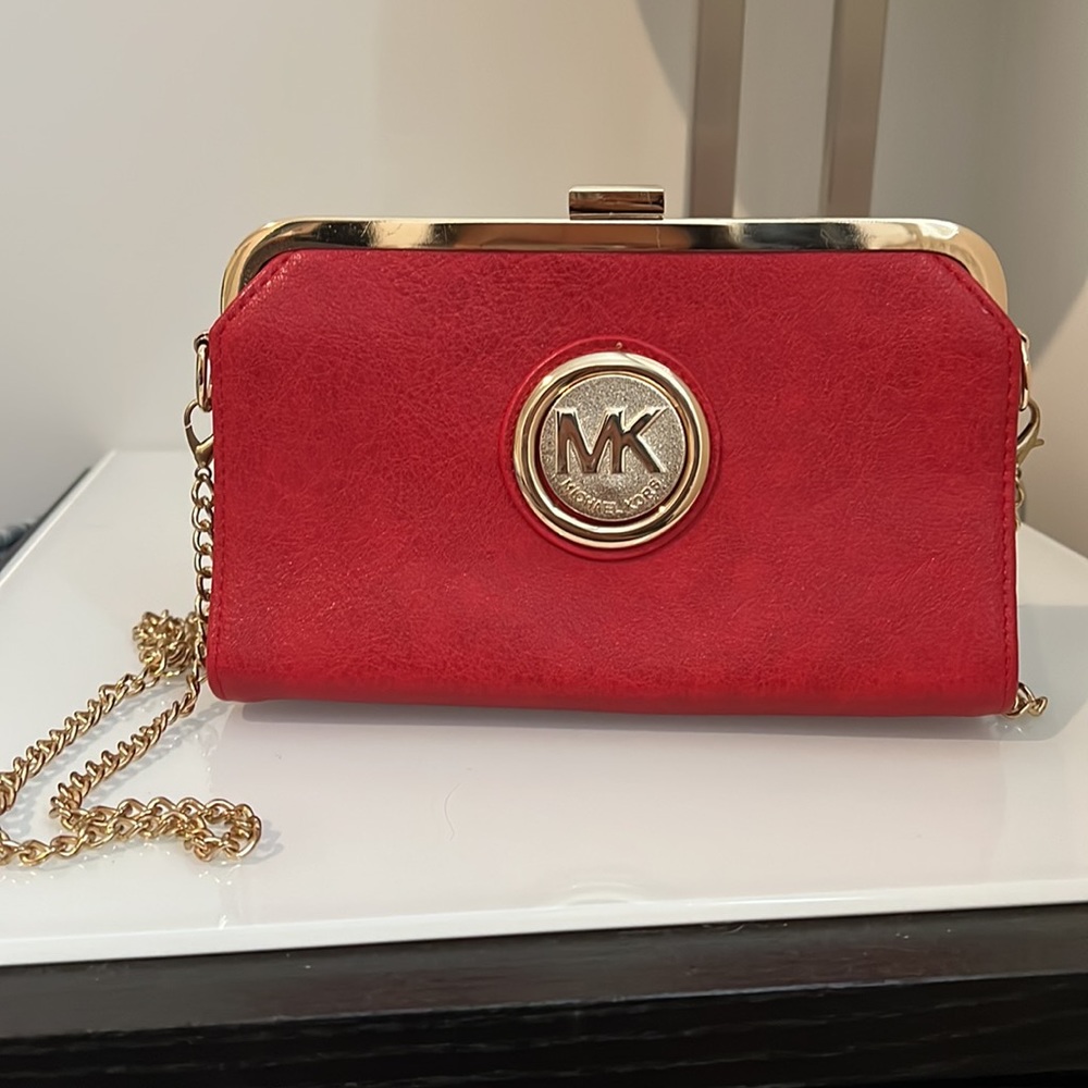 Red Michael Kors crossbody